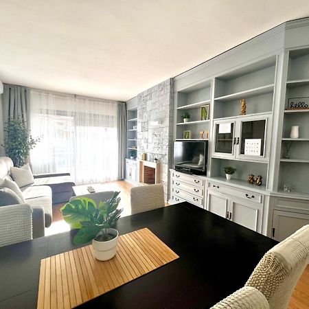 Family-Friendly Home In Central Barcelona 4Bdr ภายนอก รูปภาพ