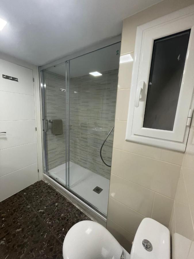 Family-Friendly Home In Central Barcelona 4Bdr ภายนอก รูปภาพ