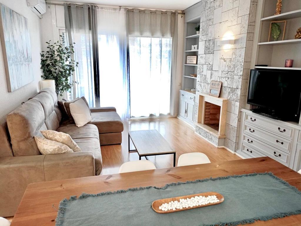 Family-Friendly Home In Central Barcelona 4Bdr ภายนอก รูปภาพ